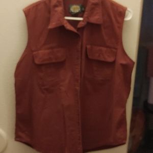 Sleeveless top for women